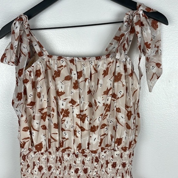 NWT MinkPink Floral Mini dress - Picture 6 of 9